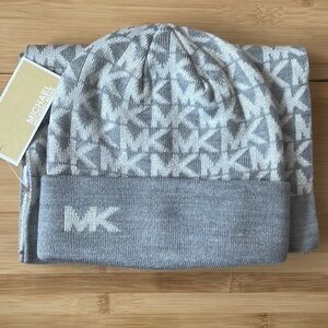Brand New Michael Kors Grey & White w/ Silver Thread Accent Hat & Scarf Set